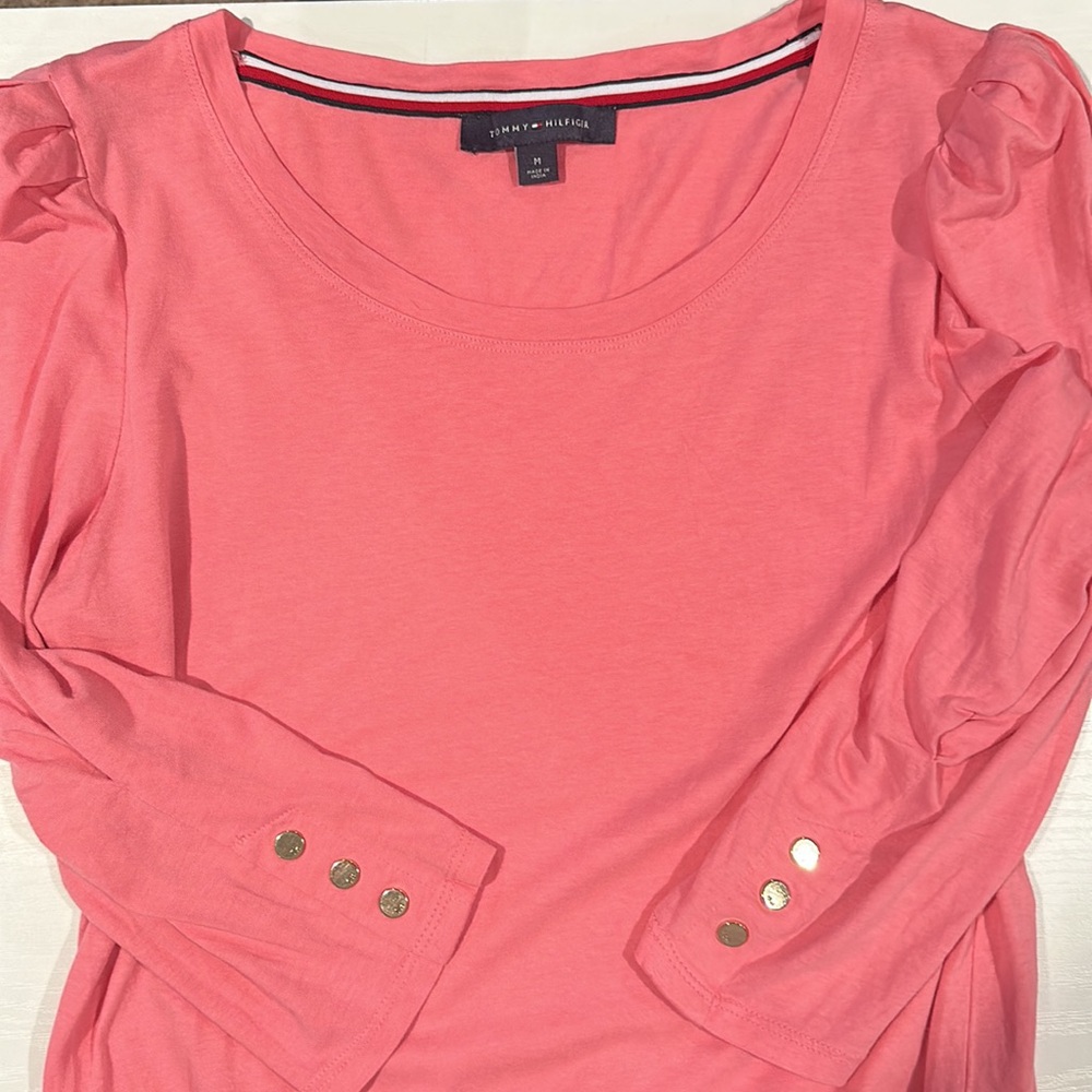 TOMMY HILFIGER Pink Puff Sleeve/W Gold Buttons.Scoop Neck T Shirt 3/4 Sleeve Med